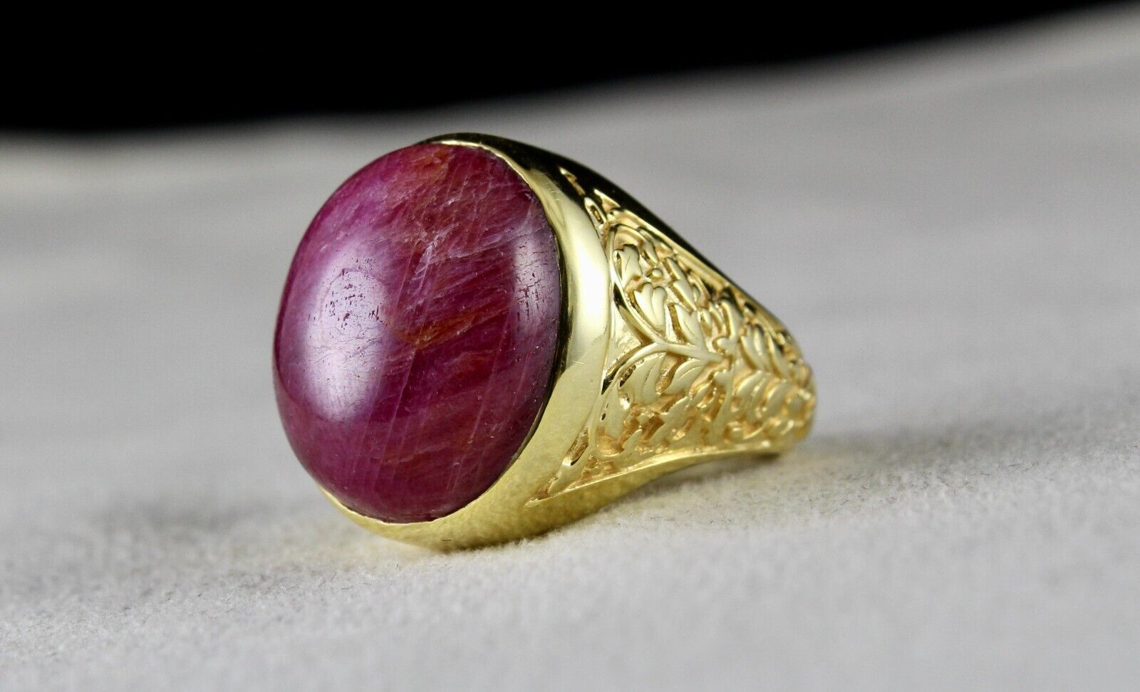 Big Red Natural Ruby GemStone Cabochon Engraved 925 Silver Gold Plated Ring