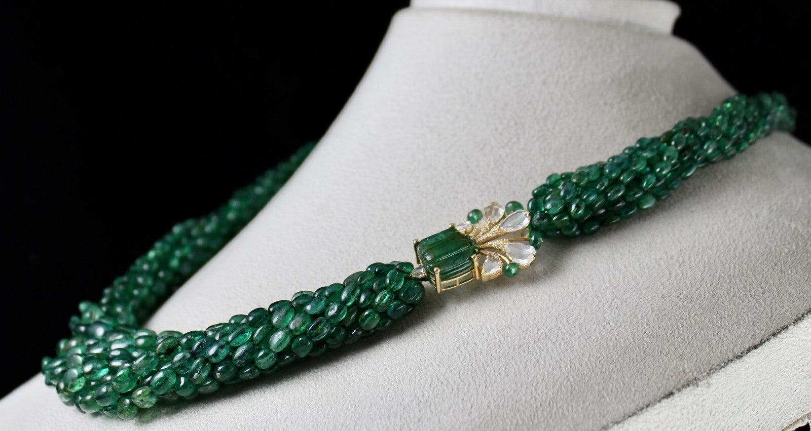Certified Vintage Natural Emerald 673ct Beaded Natural Diamond 18k Gold Necklace