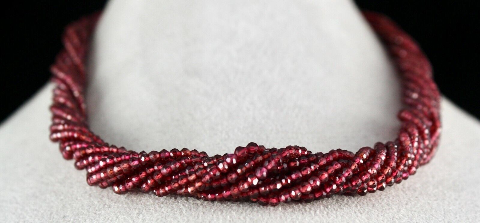 Natural Rhodolite Garnet Beaded Necklace 12 L 343 Carats Gemstone Silver Clasp