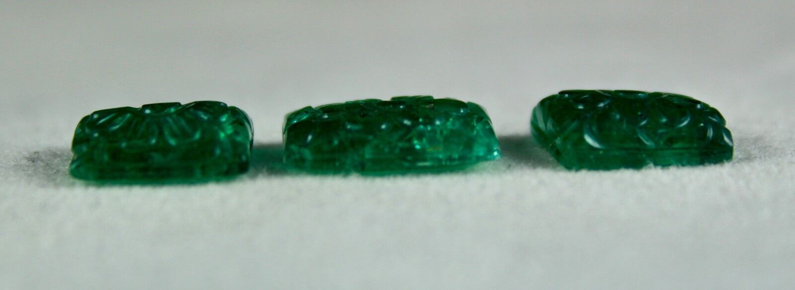 CLASSIC OLD ZAMBIAN EMERALD CARVED 3 PCS 12.97 CTS GEMSTONE FOR RING EARRING SET