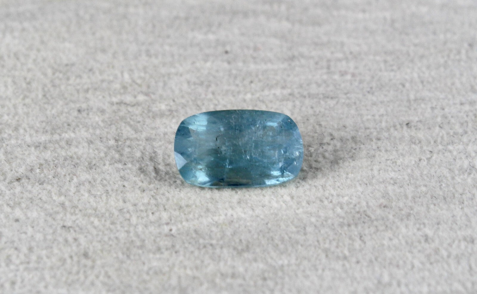 Best Natural Blue Aquamarine Cushion Cut 4.24ct Gemstone For Ring Pendant