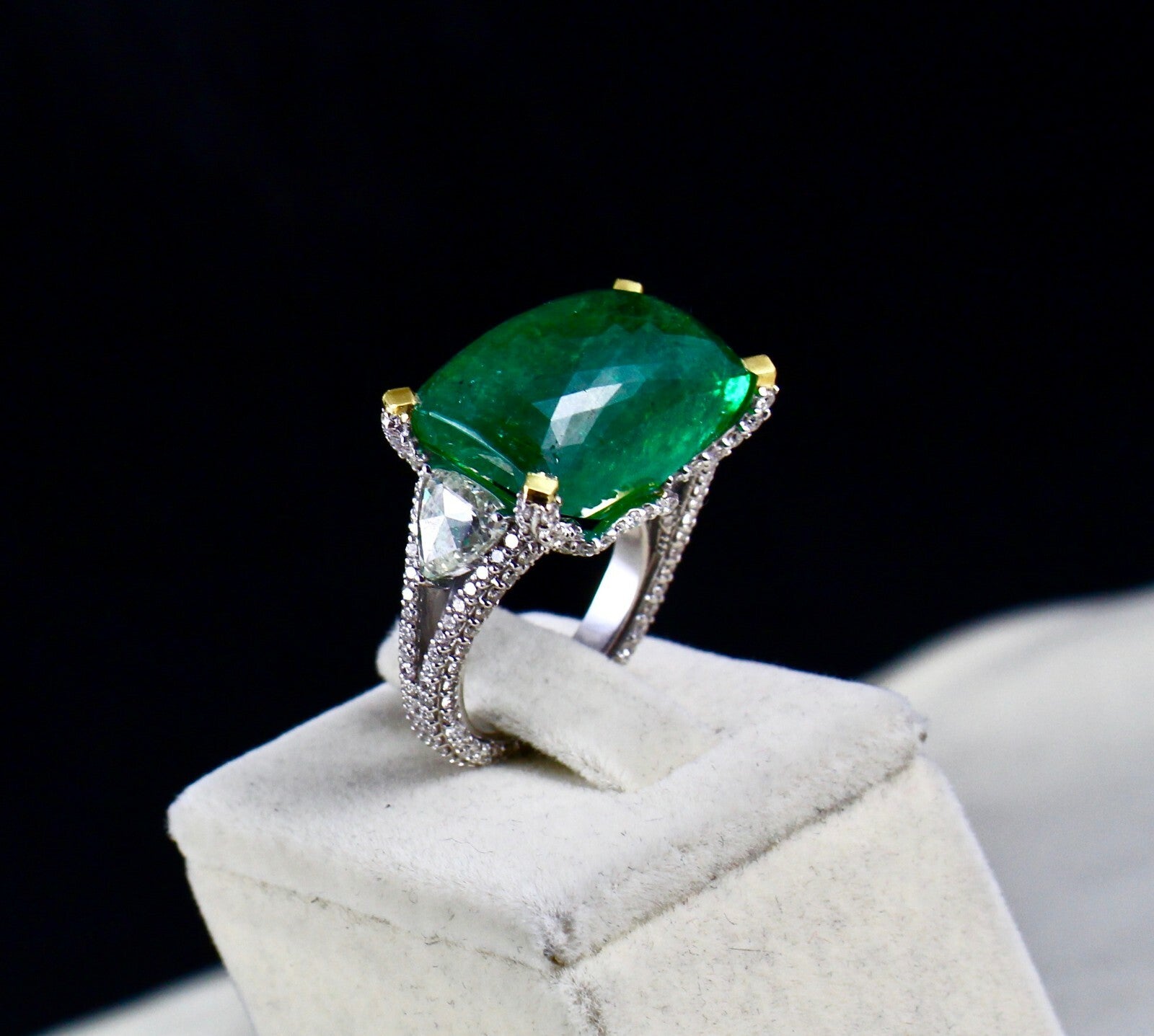 Certified Natural Emerald 23 Ct Rosecut Natural Diamond 18k Gold Important Ring
