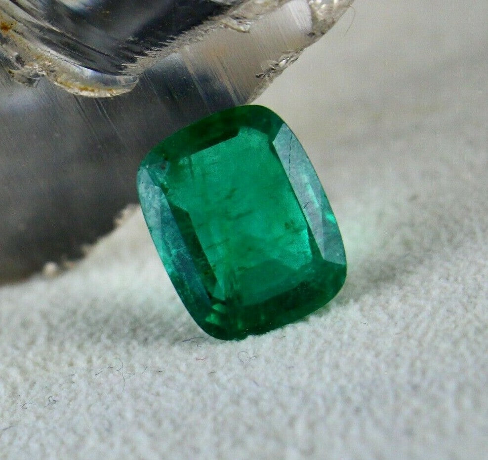 Certified Natural Zambian Emerald 3.01 Ct Cushion Cut Gemstone For Ring Pendant