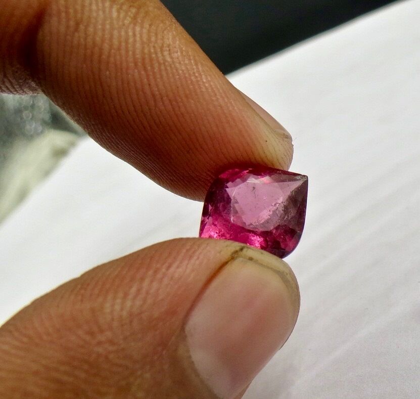 NATURAL PINK TOURMALINE RUBELLITE CUT 4.56 CARATS GEMSTONE FOR RING PENDANT
