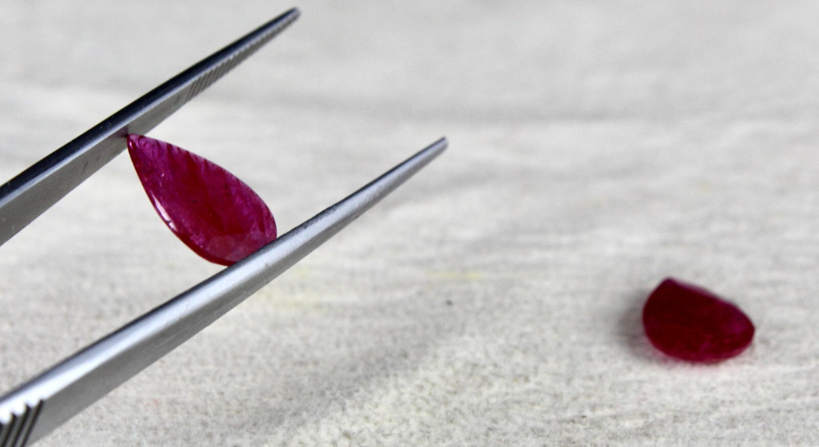 Natural Ruby Pear Cut 5.16 Ct Mozambique Noheat Gemstone Pair Earrings Certified