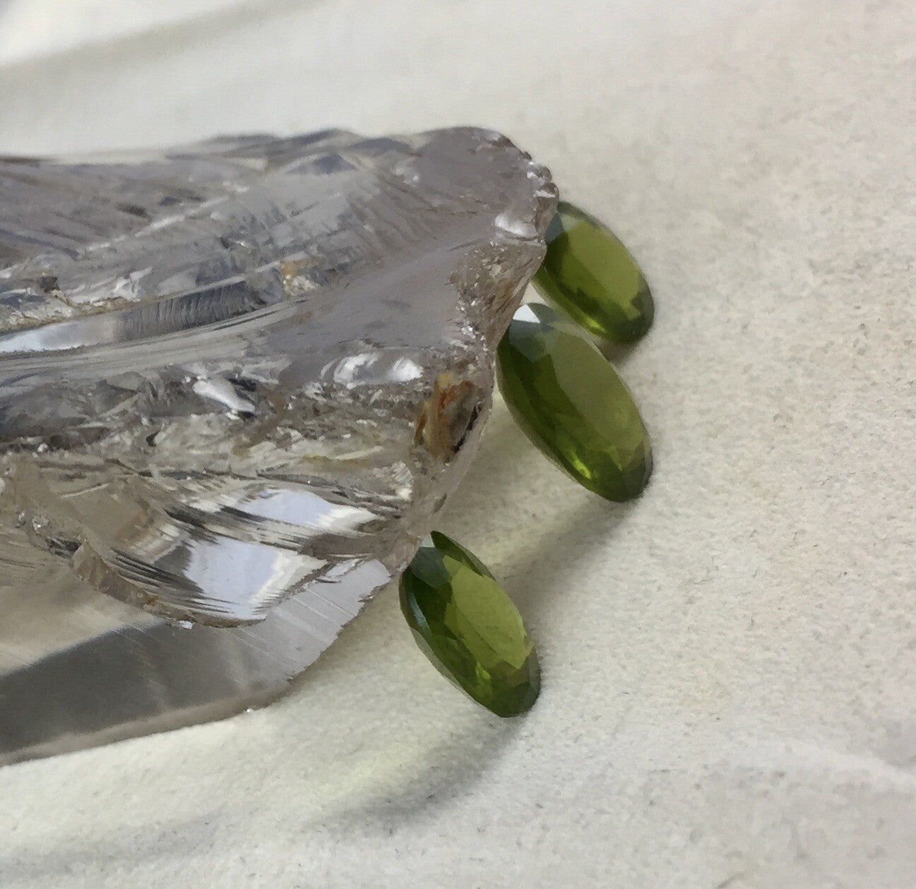 Natural Green Vesuvianite Idocrase Oval 17.29 Cts Gem For Ring Pendant