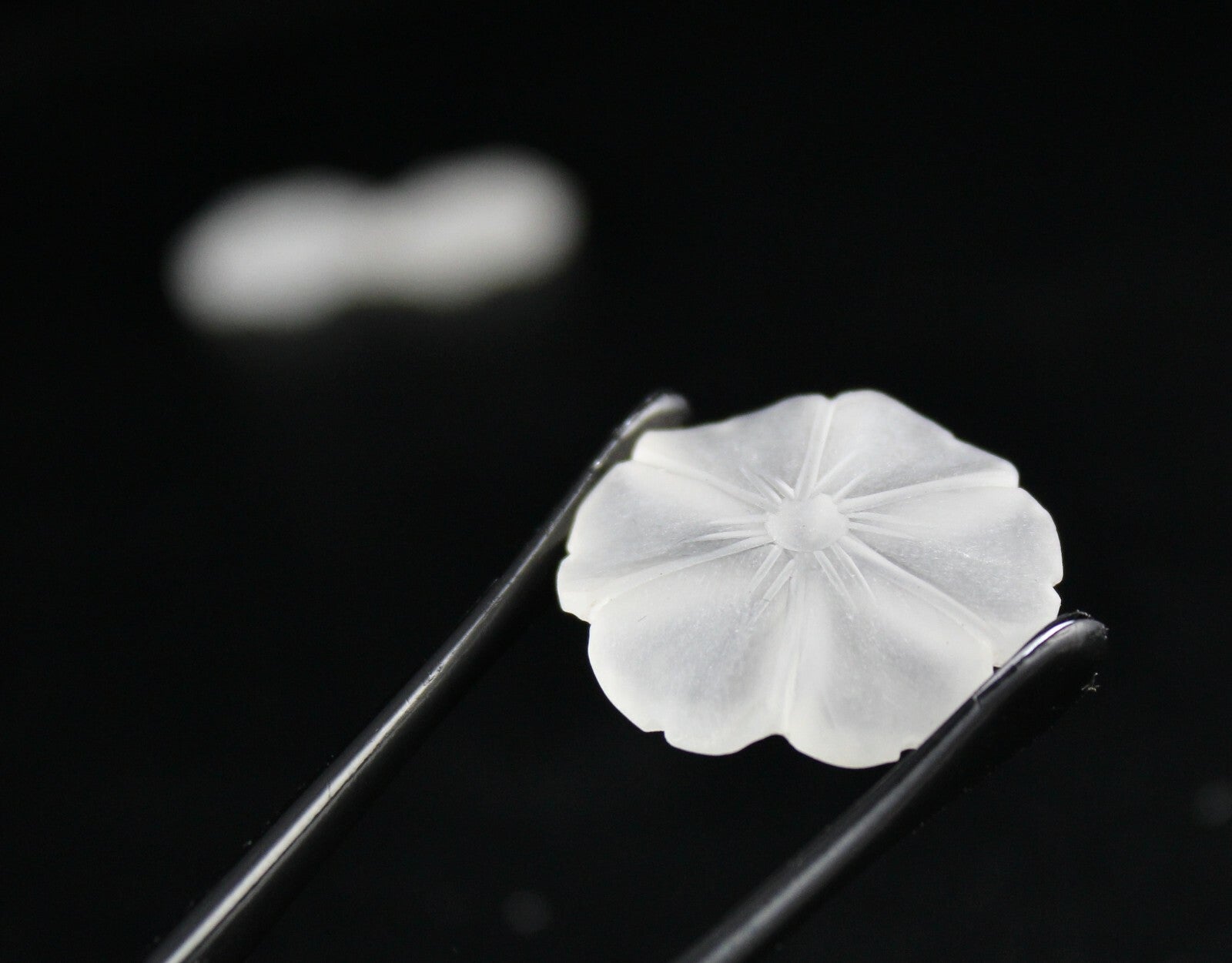 Natural Rock Crystal Quartz Flower Carved Gemstone Set 11 Pcs 137 Cts Designing