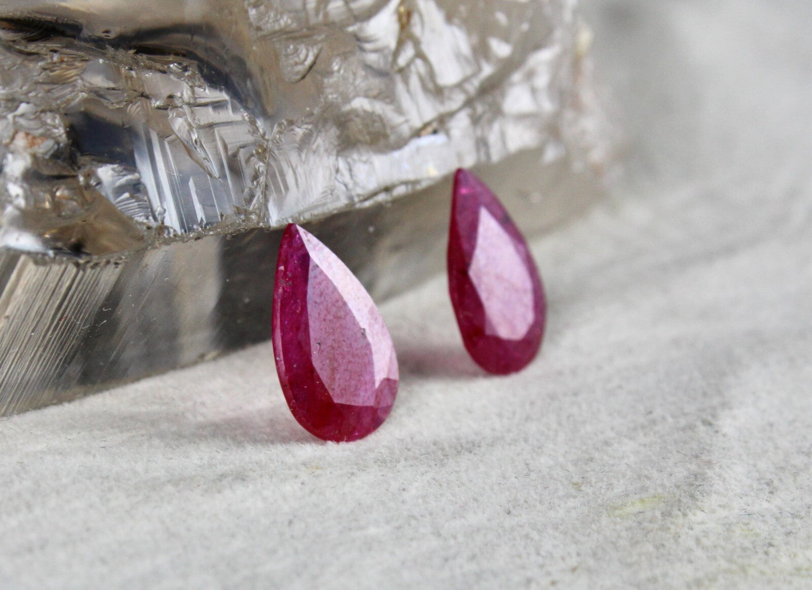 Natural Ruby Pear Cut 5.16 Ct Mozambique Noheat Gemstone Pair Earrings Certified