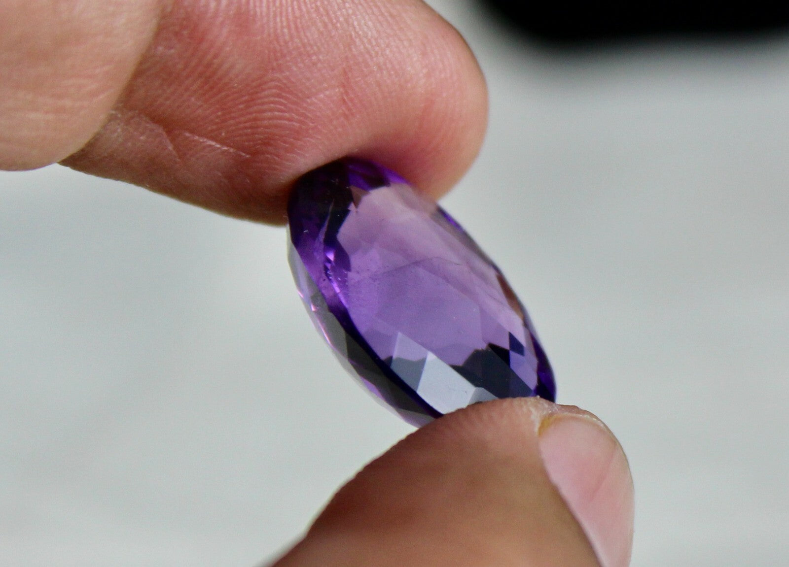 Amethyst Oval Cut 20x15mm 16.85ct Gemstone For Pendant Ring