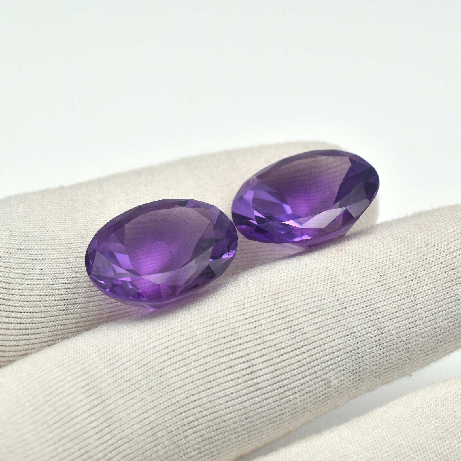 Natural Amethyst Oval Gemstone Pair 36.55 Ct 20x15mm Earring Design