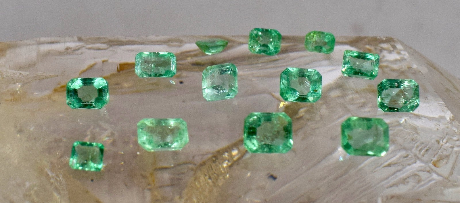 Certified Natural Colombian Emerald 10ct Octagon Cut Gemstone Bracelet