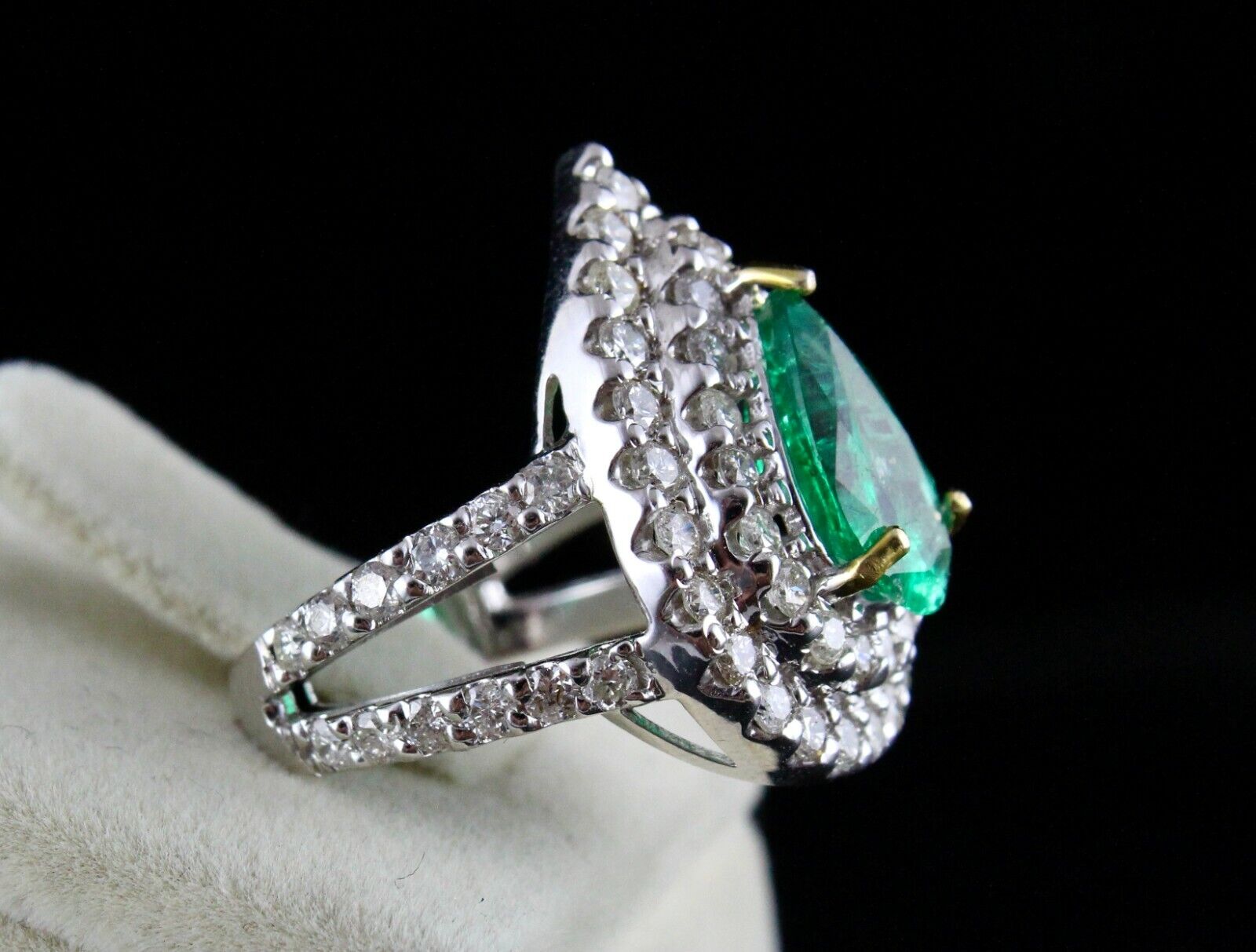NATURAL ZAMBIAN EMERALD PEAR CUT 2.51 CTS GEMSTONE DIAMOND 18K GOLD LADIES RING