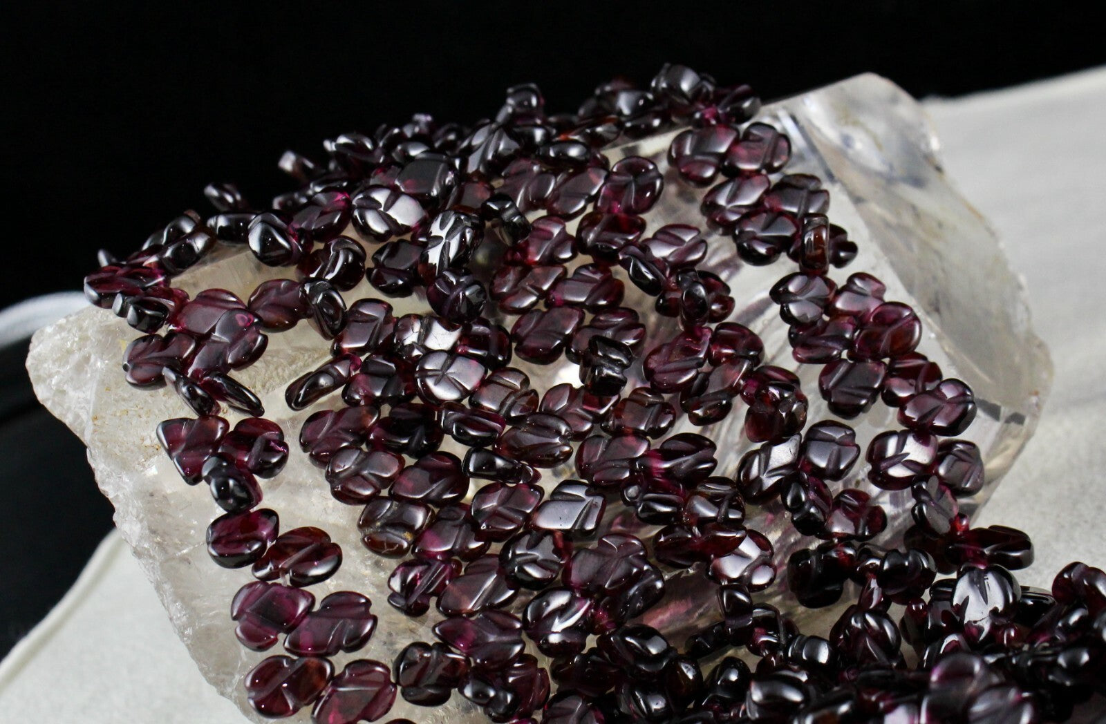 Certified Natural Pink Garnet 986ct Beads Fancy Leaves Gemstone Necklace
