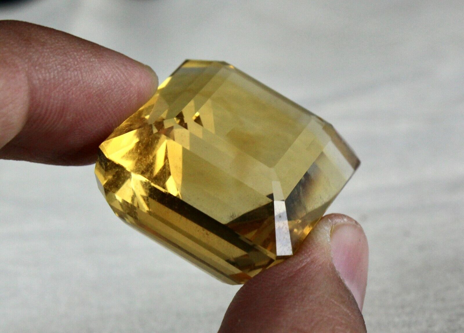 NATURAL CITRINE GOLDEN TOPAZ OCTAGON CUT 32X28 MM 152 CARATS GEMSTONE PENDANT