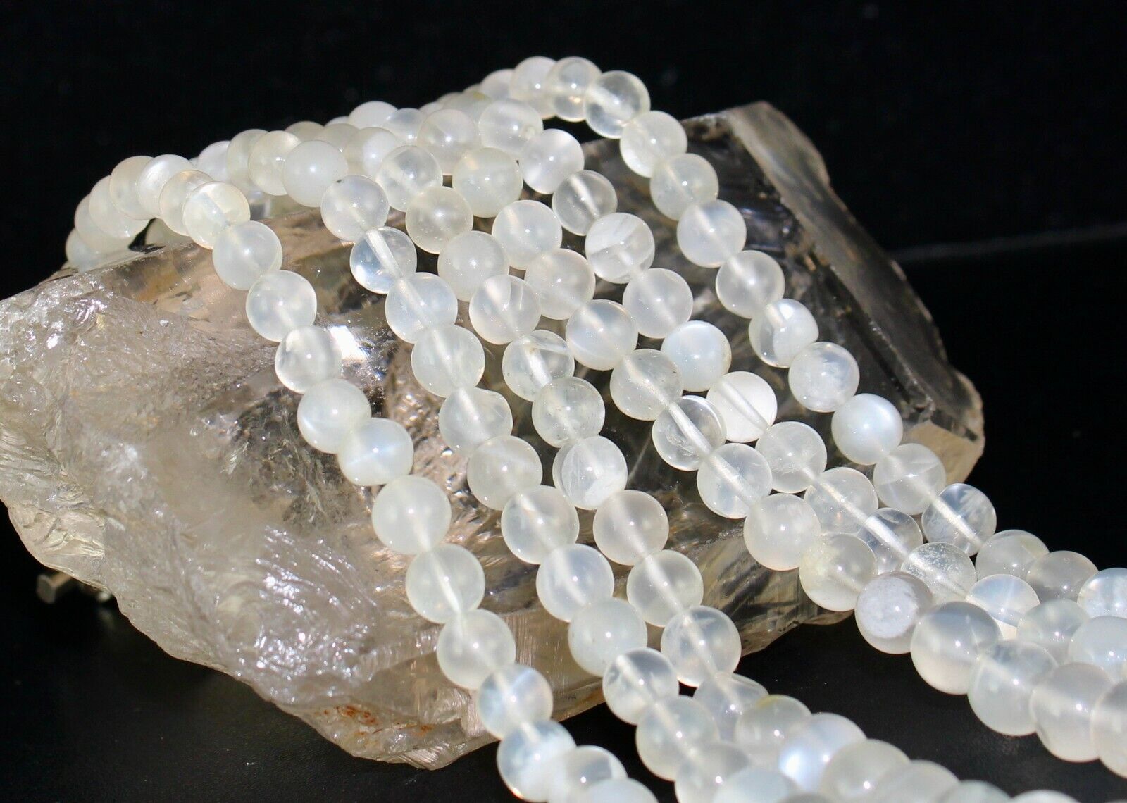 Natural White Moonstone Beaded Necklace 650 Carats Round Gemstone Silver Clasp