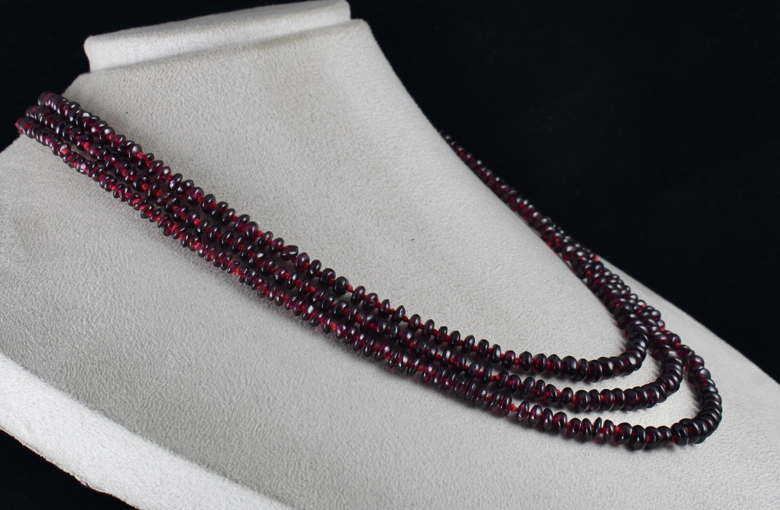 Natural Garnet Beads 430ct Button Semi Precious Gemstone Necklace