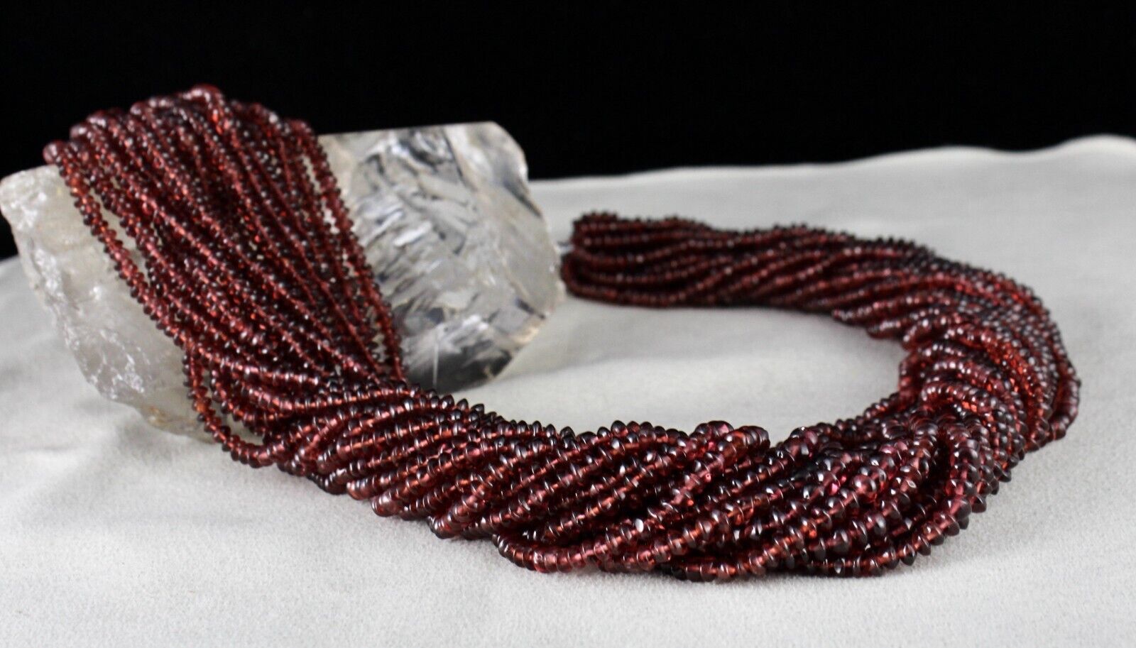 NATURAL GARNET BEADS BUTTON 20 LINE 1437 CARATS SEMI PRECIOUS GEMSTONE NECKLACE