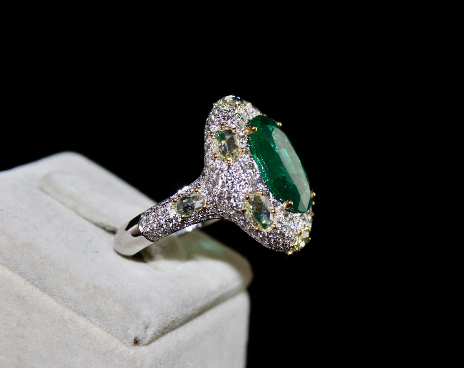 Certified Natural Zambia Emerald 51ct Oval Cut Rosecut Natural Diamond 18k Ring