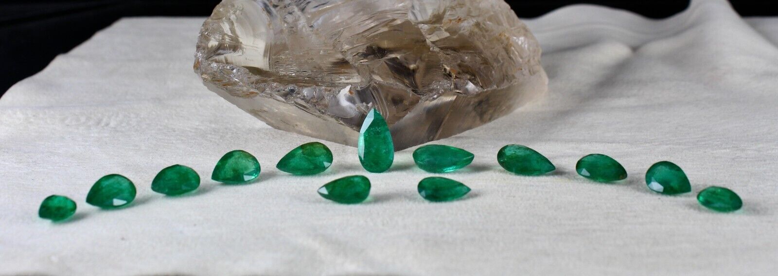 NATURAL ZAMBIA EMERALD PEAR CUT 13 PCS 43.50 CTS LOOSE GEMSTONE RING EARRING SET