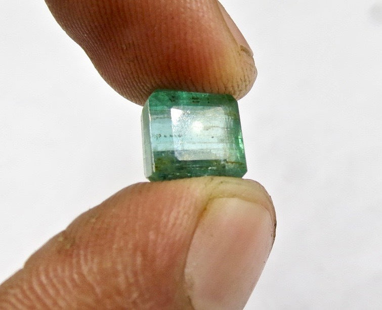 Vintage Natural Emerald 4.23 Ct Square Cut Gemstone For Ring Pendant