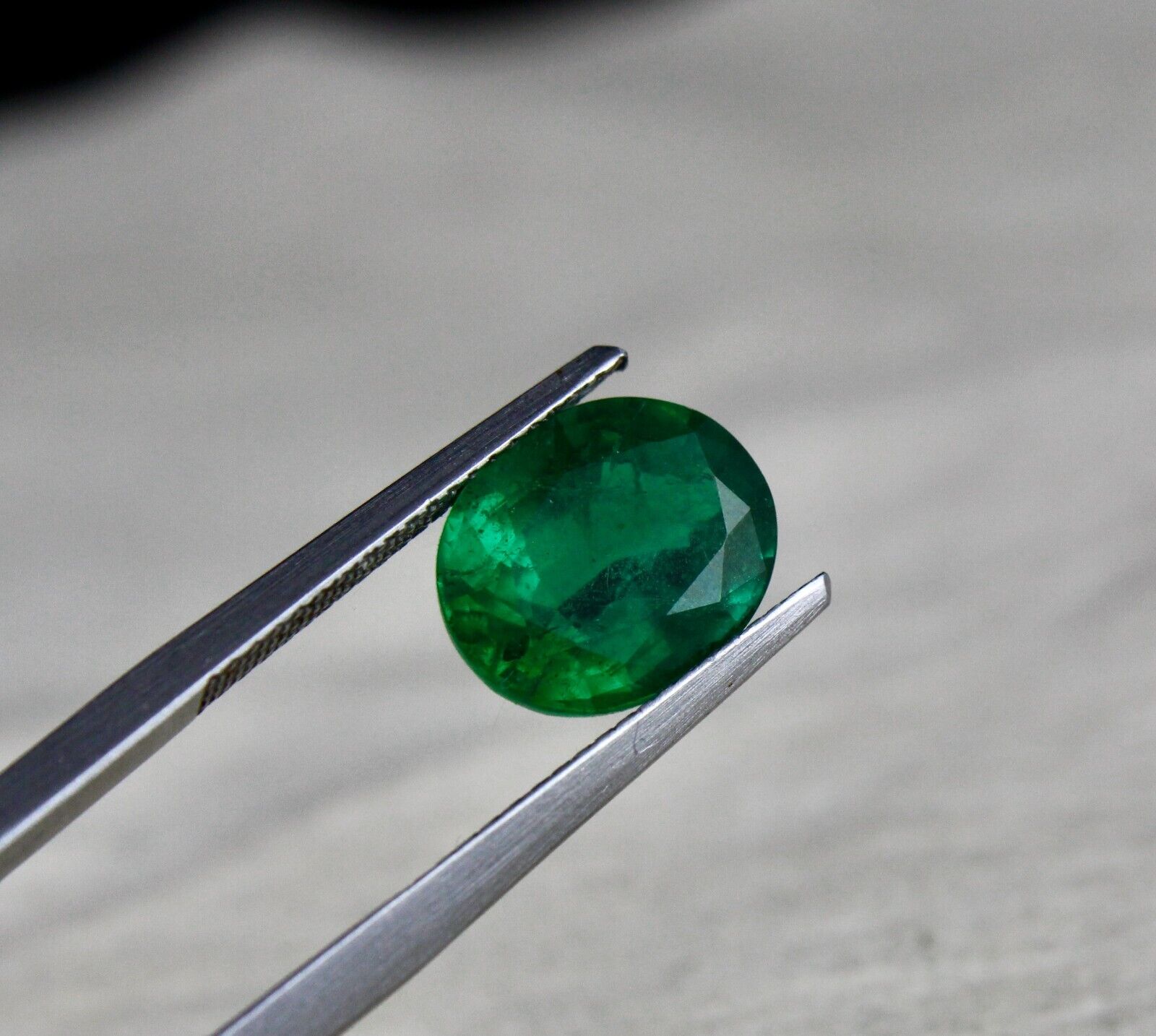 Natural Zambia Emerald Oval Cut 11X9mm 4 Ct Precious Loose Gemstone Ring Pendant