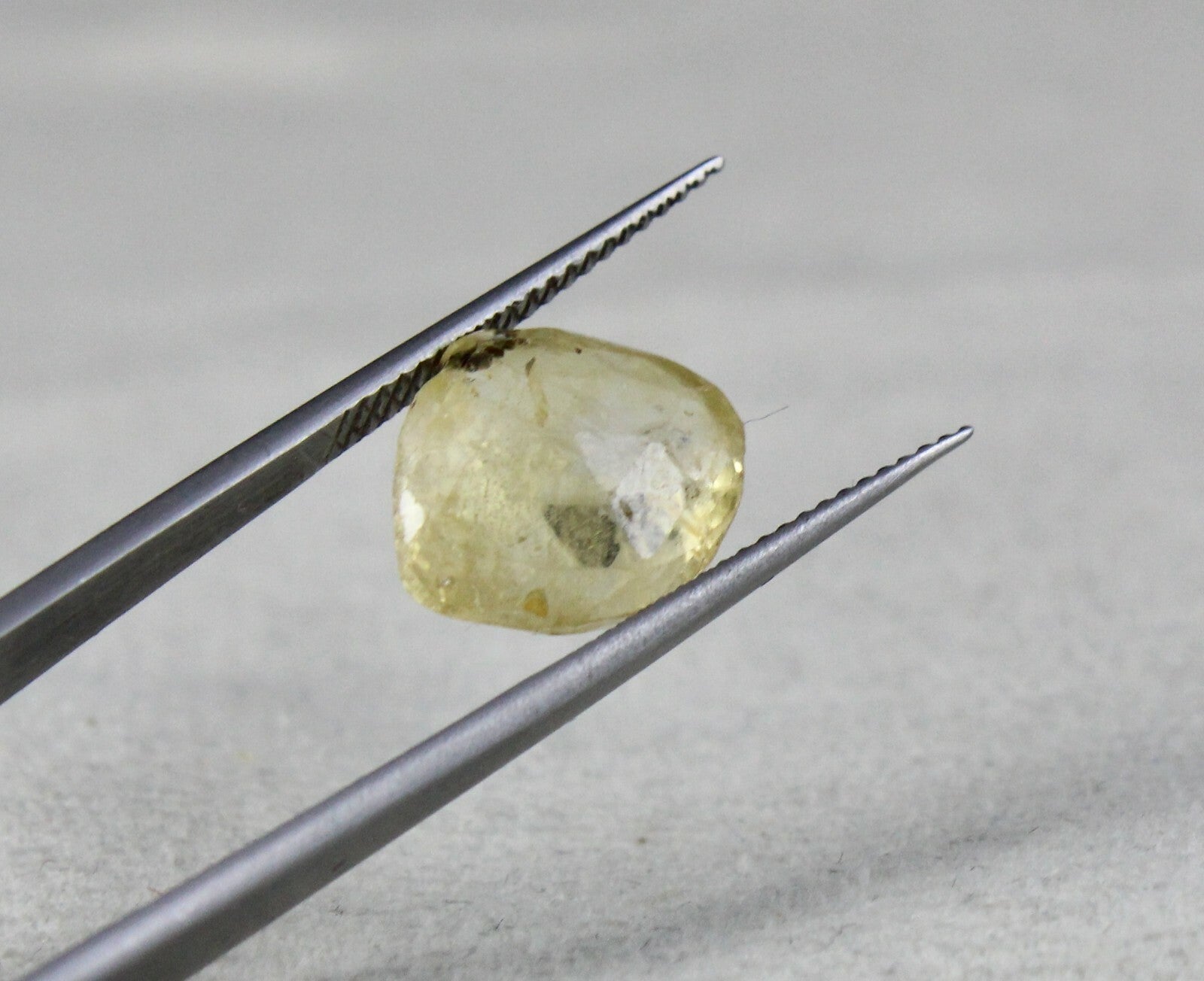 Certified Heirloom Natural Unheat Yellow Sapphire 9.22 Ct Old Gemstone Pendant