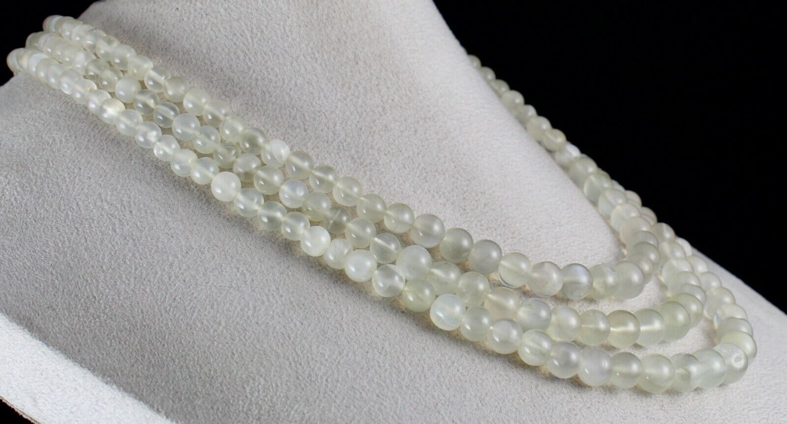 Natural White Moonstone Beaded Necklace 650 Carats Round Gemstone Silver Clasp