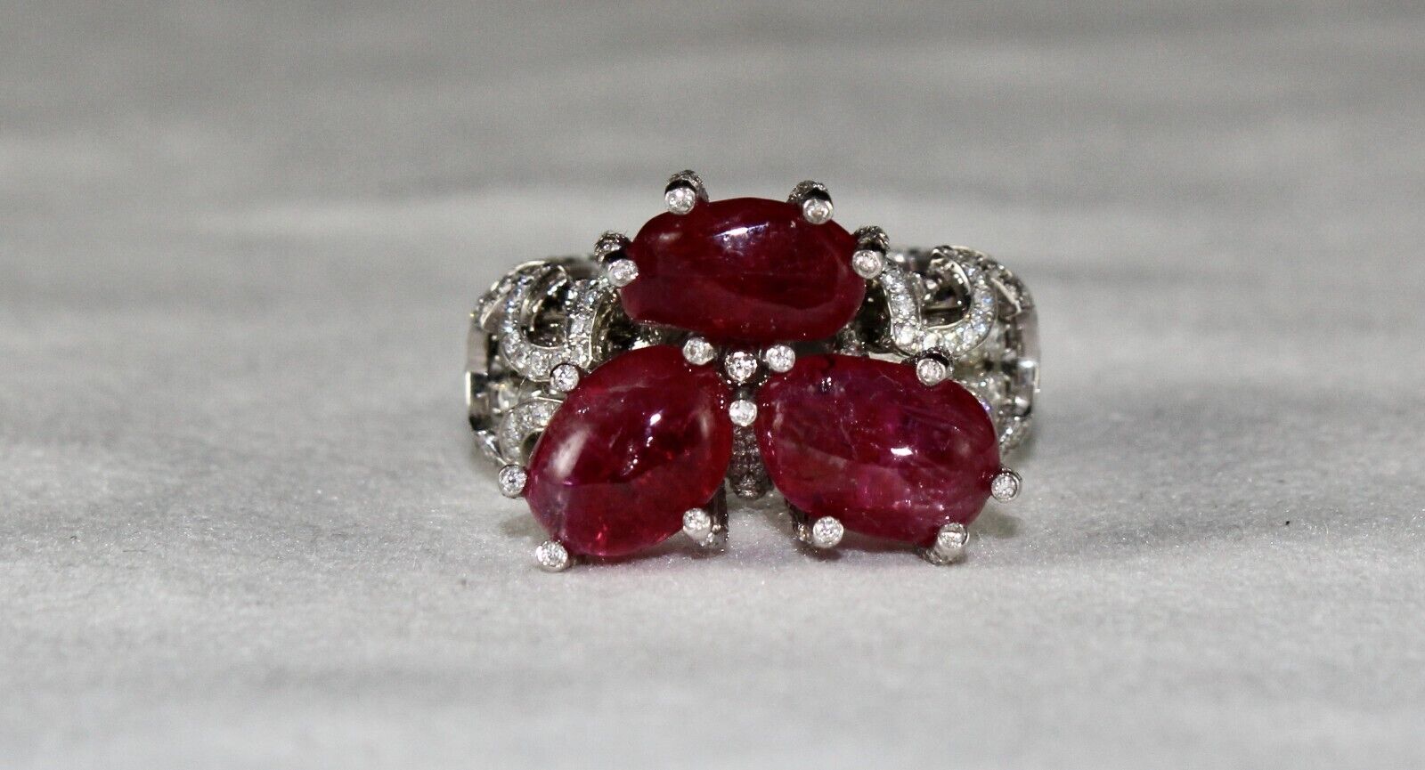 Certified Natural Burmese Ruby Cabochon Diamond 18k Gold Important Cocktail Ring