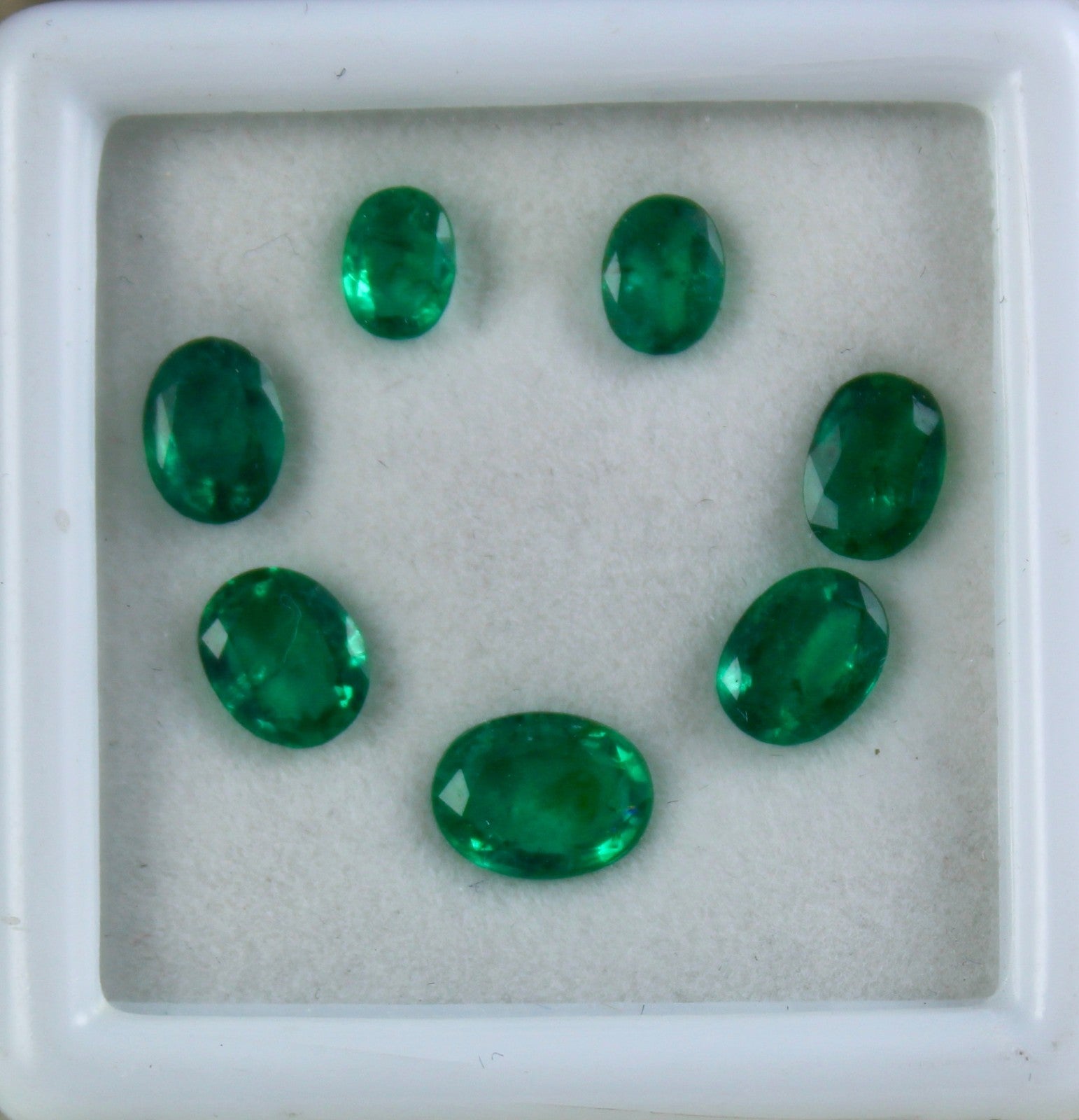 Certified Natural Emerald 7 Pc Set Oval Cut 5.05 Ct Loose Gemstone For Designing
