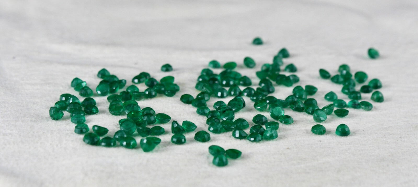 Certified Natural Zambian Emerald 31.25ct Round 3.4-4.00mm Loose Gemstone
