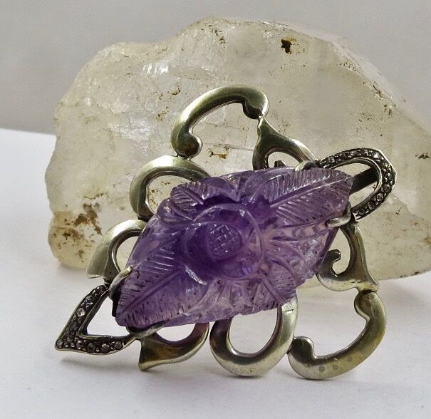 NATURAL PURPLE AMETHYST CARVED GEMSTONE DIAMOND STUDDED SILVER PENDANT