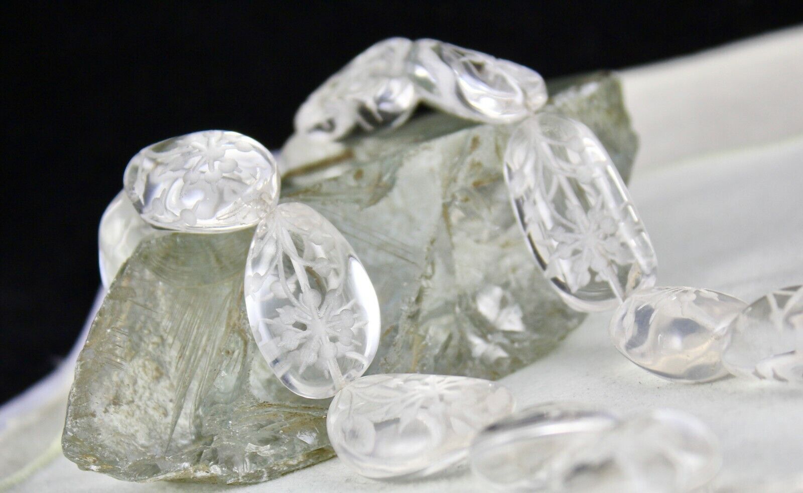 NATURAL ROCK CRYSTAL QUARTZ BEADS ENGRAVED 1 LINE 884 CARATS GEMSTONE NECKLACE