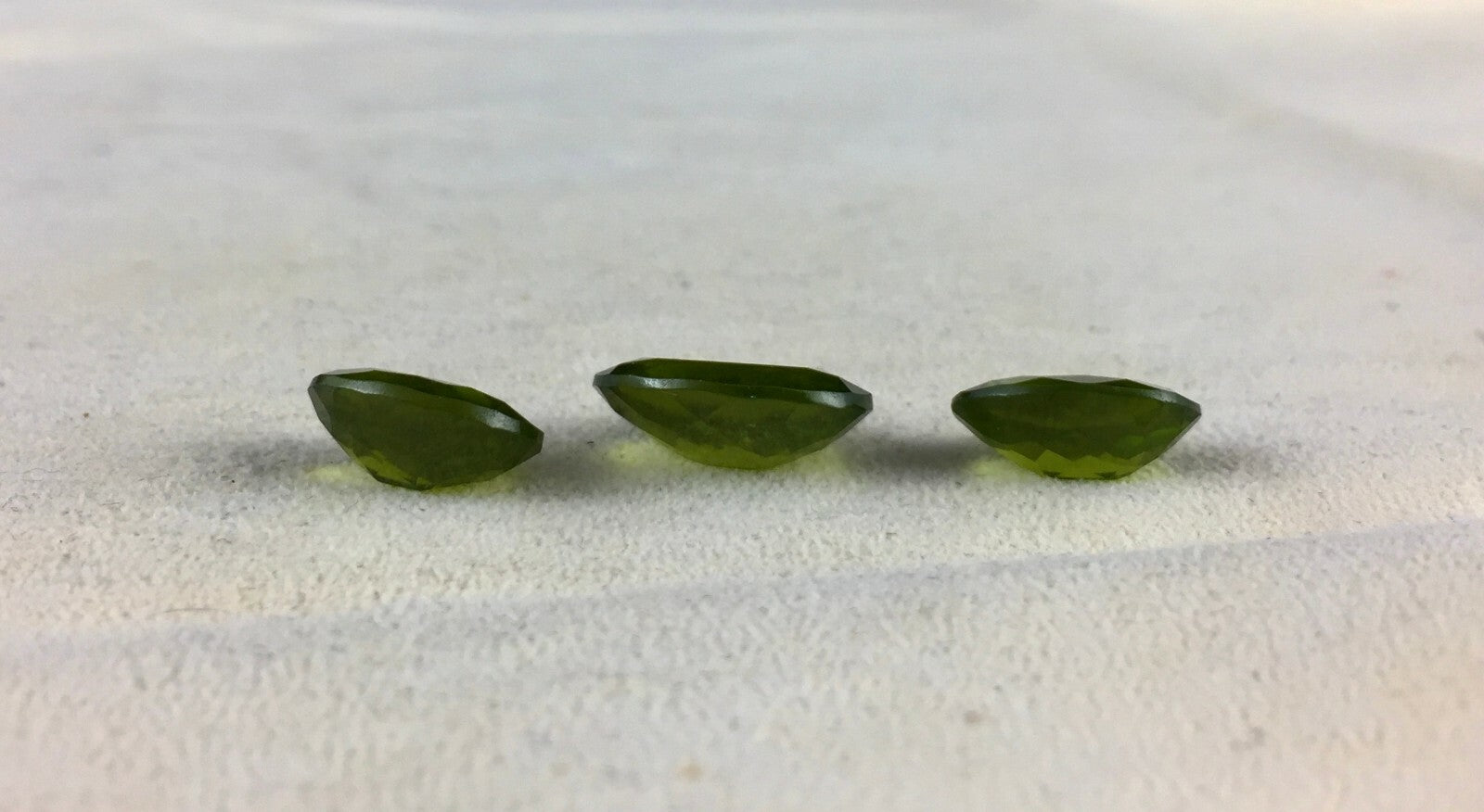 Natural Green Vesuvianite Idocrase Oval 17.29 Cts Gem For Ring Pendant