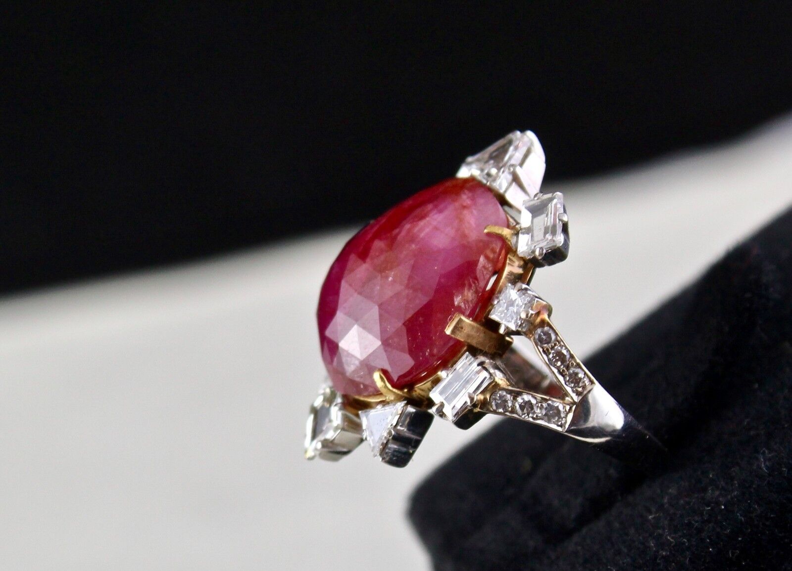 OLD ESTATE UNHEATED BURMESE RUBY CABOCHON FANCY DIAMOND 18K GOLD STATEMENT RING