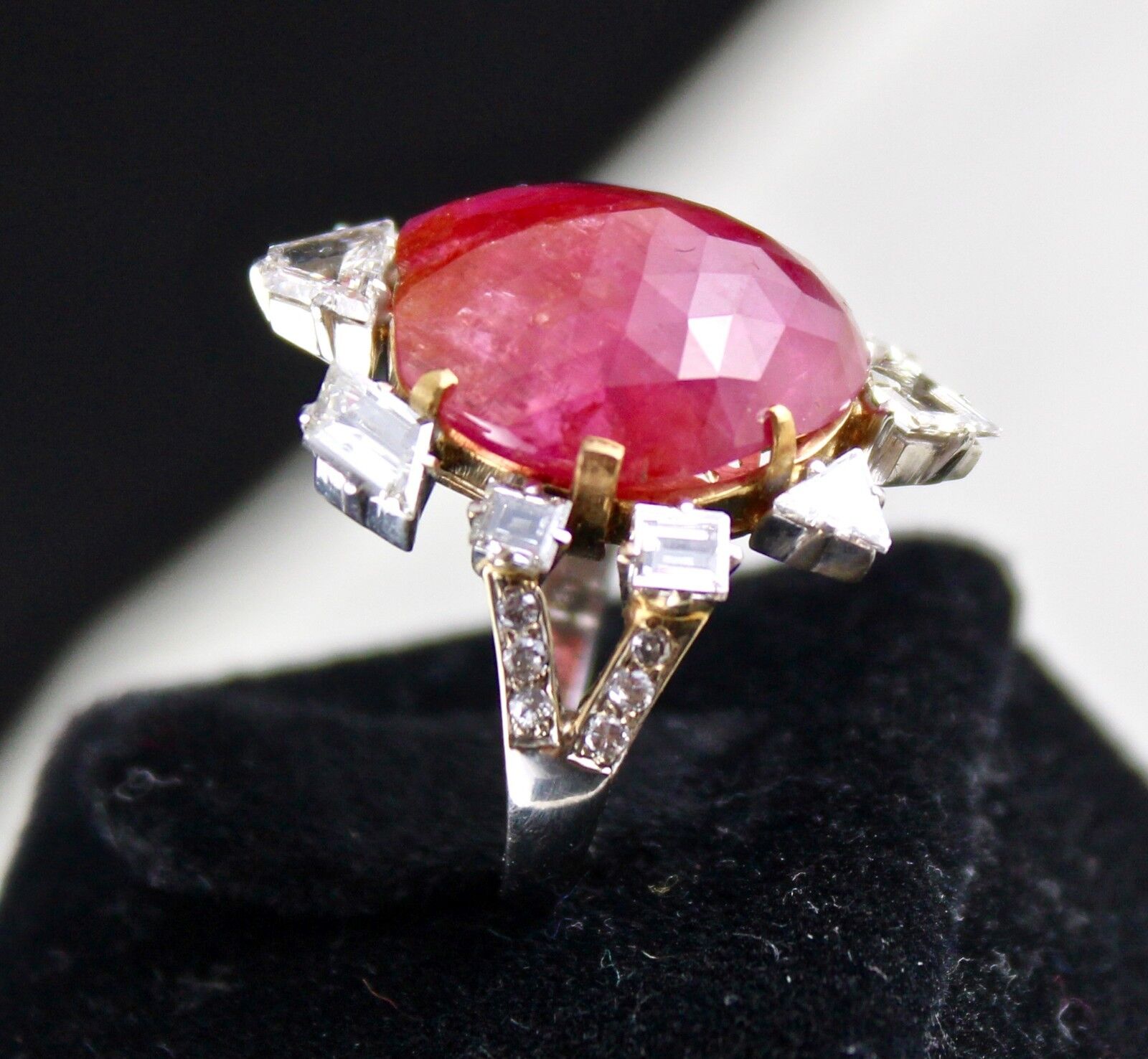 OLD ESTATE UNHEATED BURMESE RUBY CABOCHON FANCY DIAMOND 18K GOLD STATEMENT RING