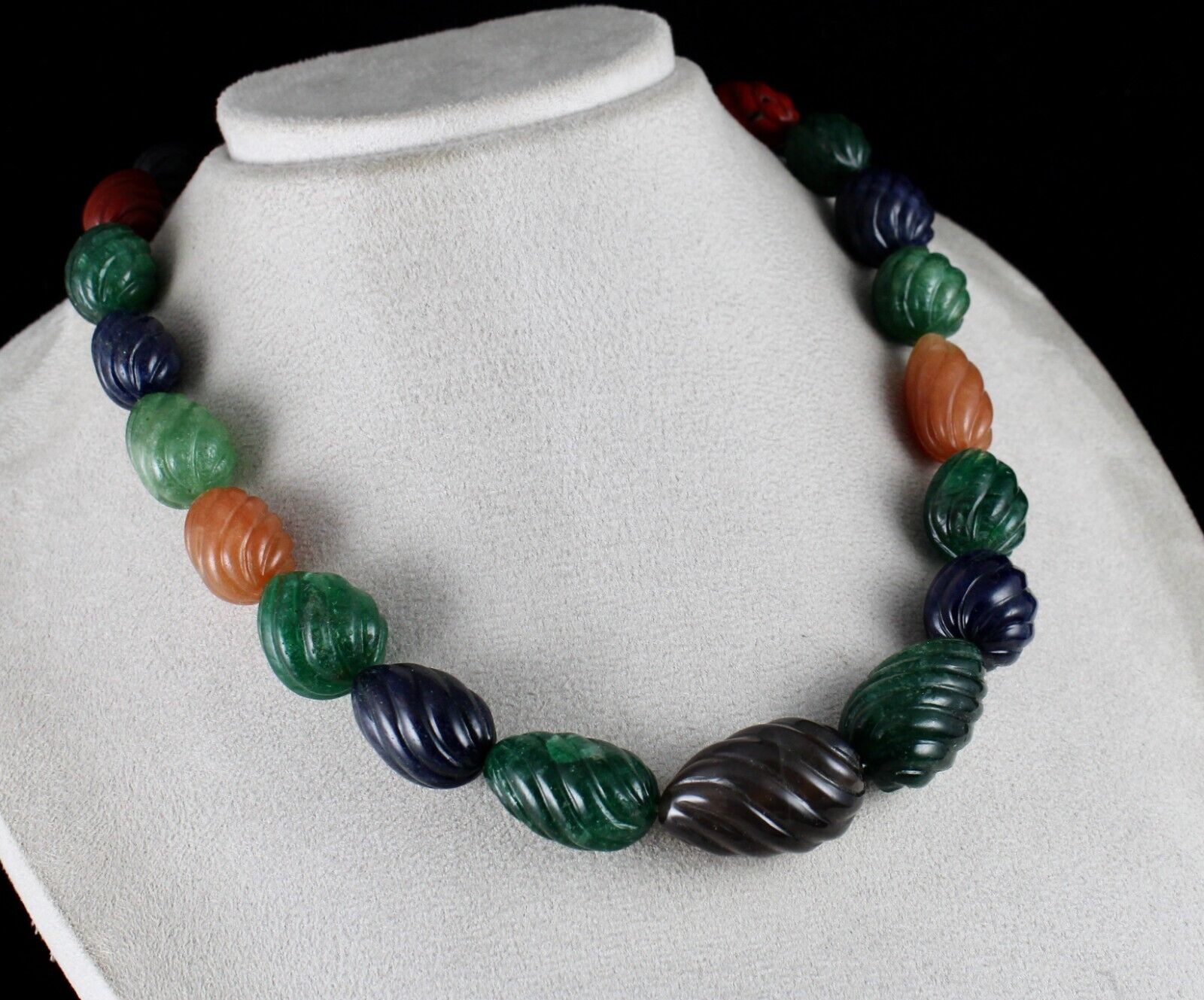 Natural Semi Precious Carved Melon Beads Necklace 942 Cts Gemstone Silver Clasp