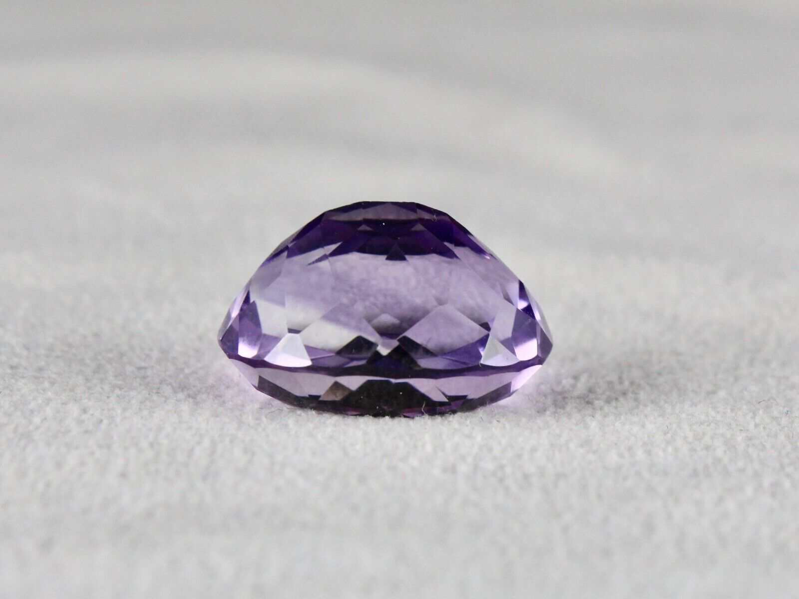 NATURAL AMETHYST OVAL CUT 21 MM 25.37 CARATS PURPLE GEMSTONE FOR PENDANT RING