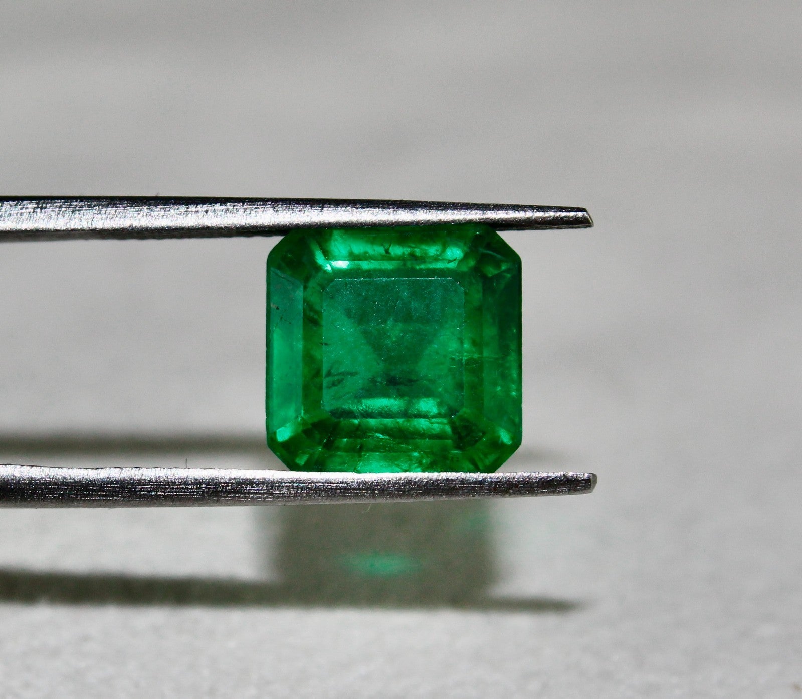 Certified Natural Emerald 4.99 Ct Octagon Cut Loose Gemstone for Ring Pendant