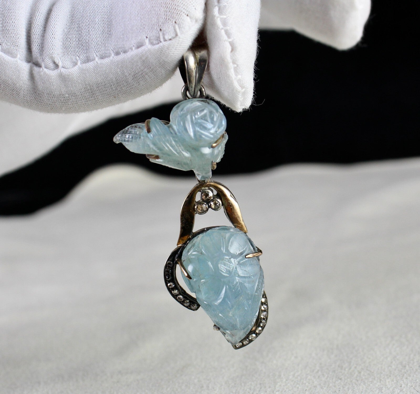 Natural Blue Aquamarine 10ct Carved Natural Diamond 18k Gold 925 Silver Pendant