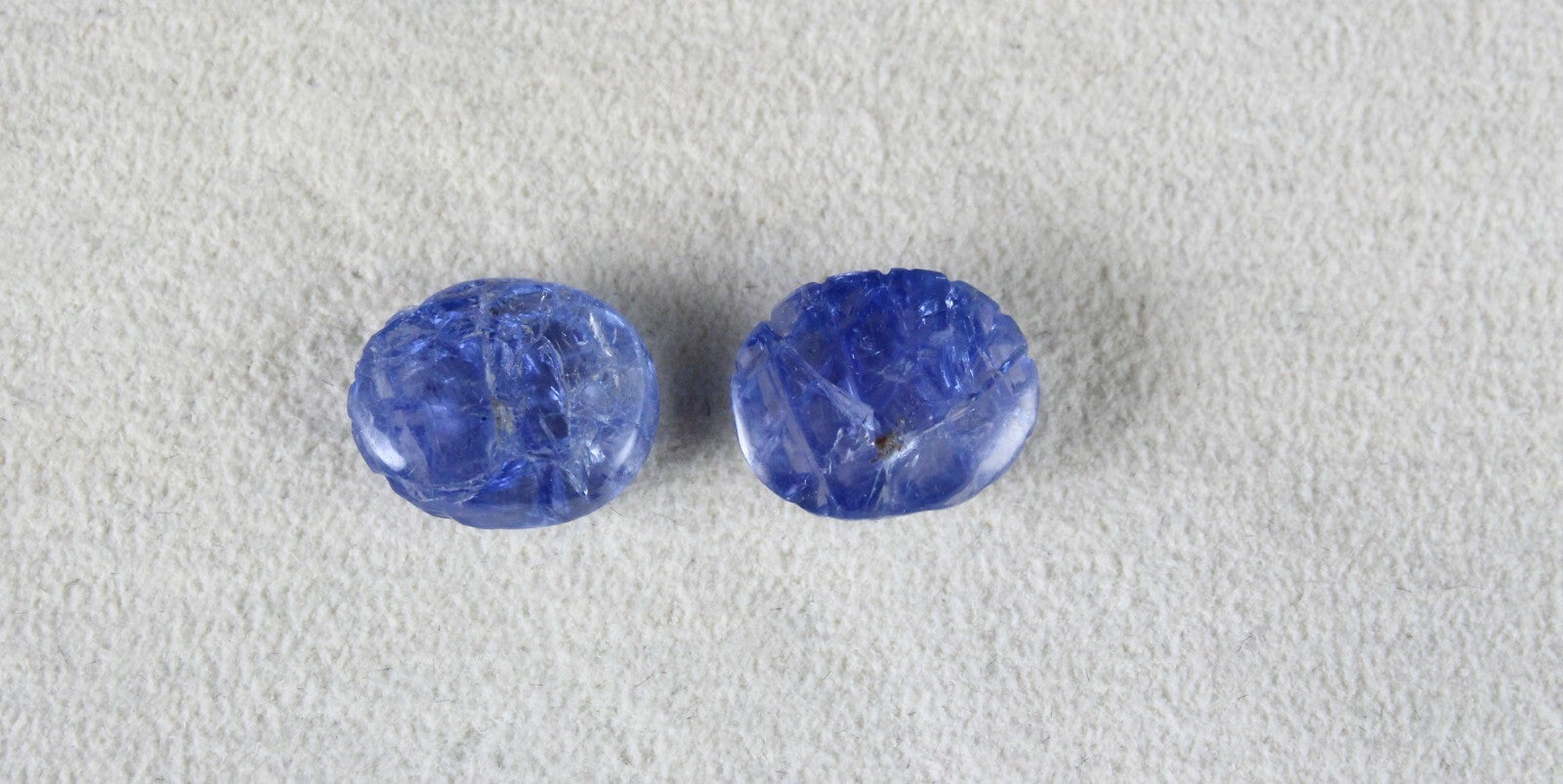 Certified Blue Sapphire 9.67 Cts Carved Oval Loose Gemstone For Earrings