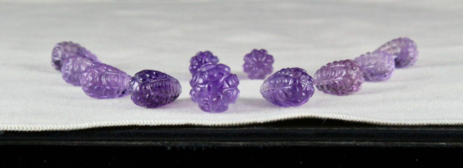 Natural Amethyst Carved Drops 11 Pcs 199 Cts Loose Gemstone Earring Set