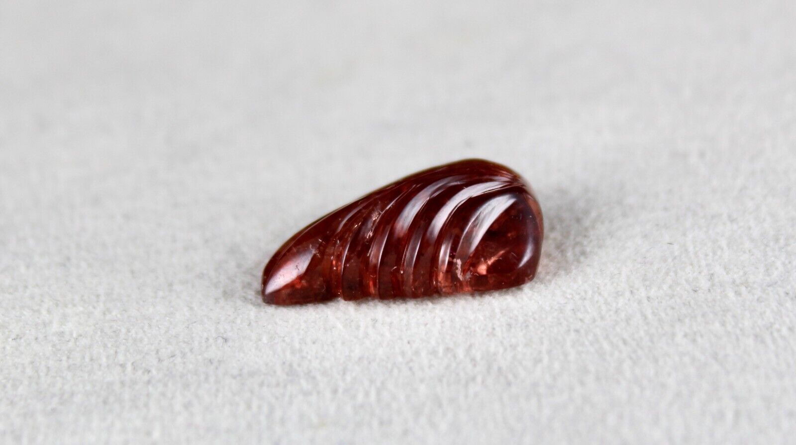 NATURAL TOURMALINE CARVED LEAF 14.80 CARATS GEMSTONE FOR DESIGNING PENDANT RING