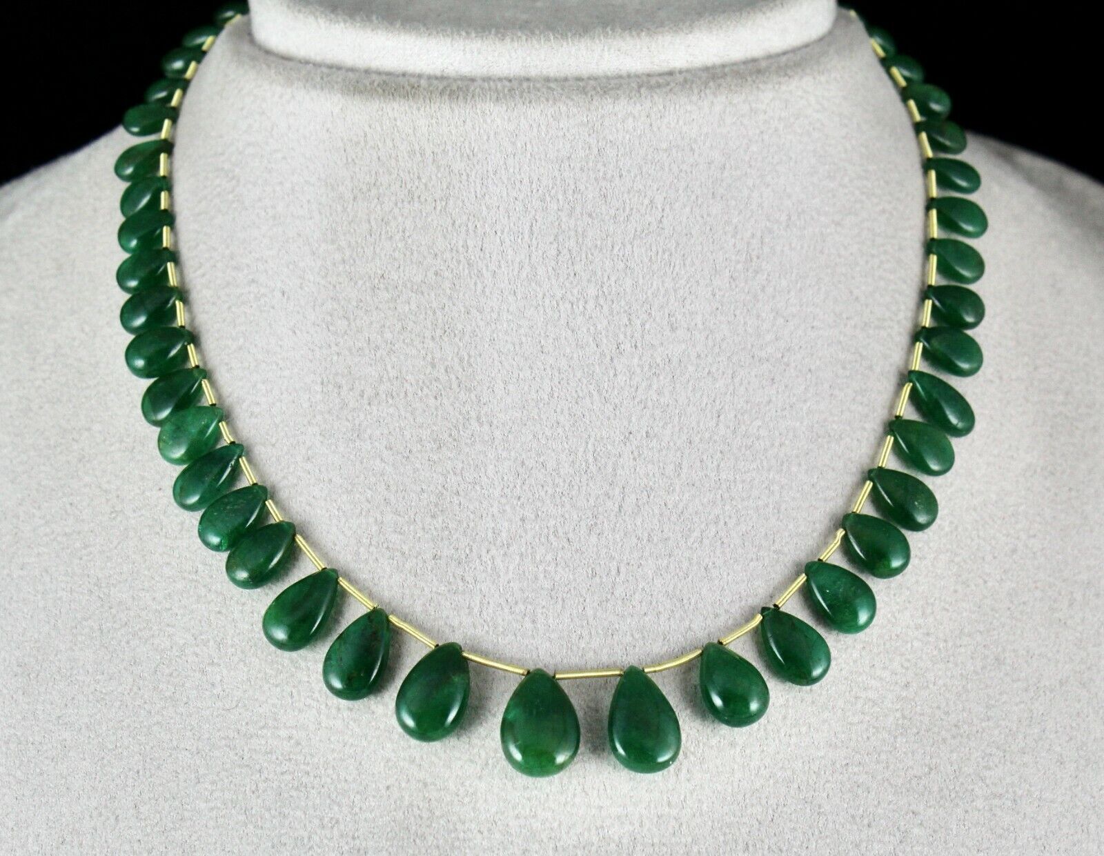 Natural Zambia Emerald Teardrop Drilled 40 Pc 88.50 Ct Gemstone Hanging Necklace
