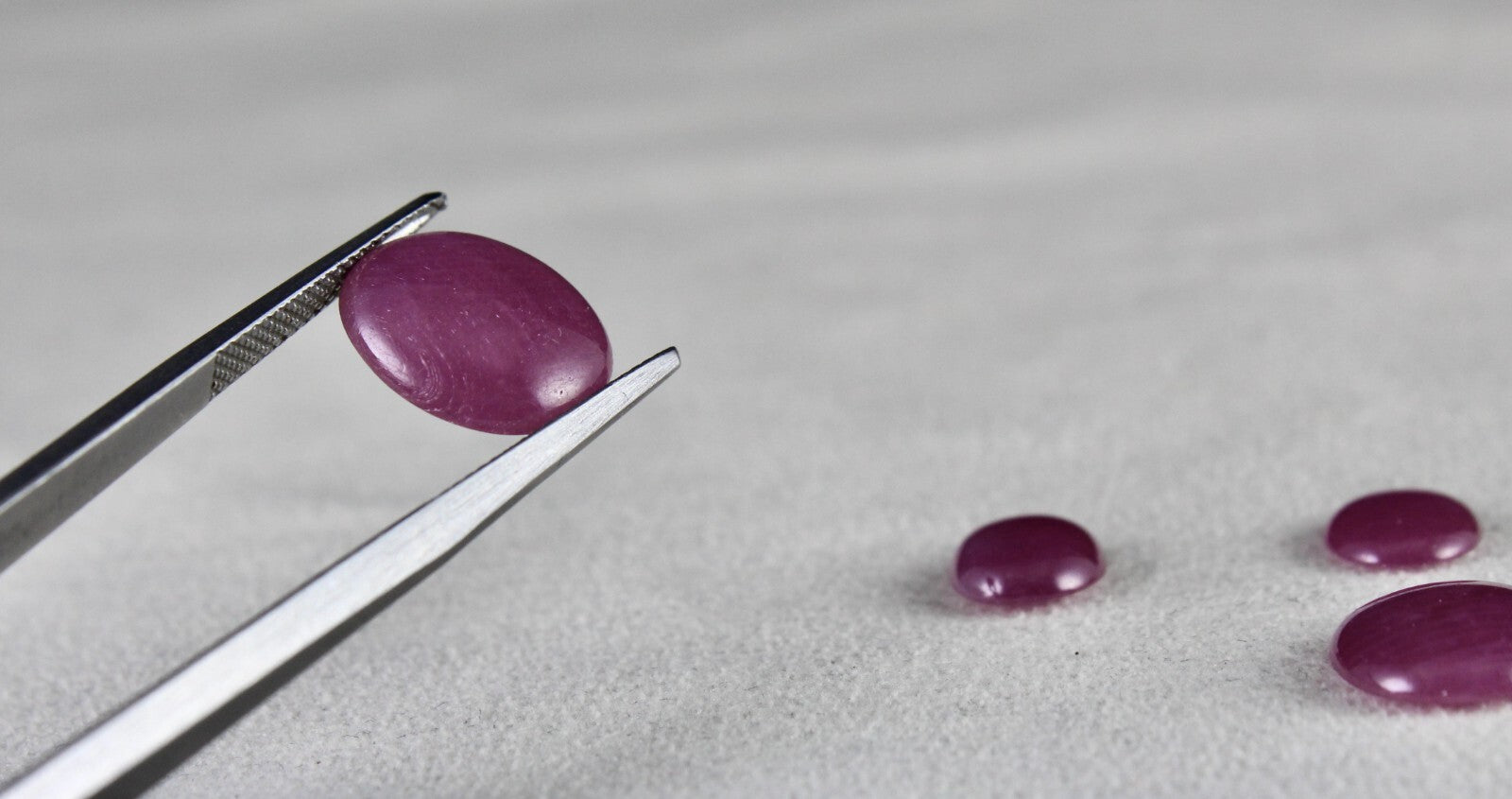 Natural Ruby Oval Cabochon 18.19ct 4 Pc Loose Gemstone For Earring Design