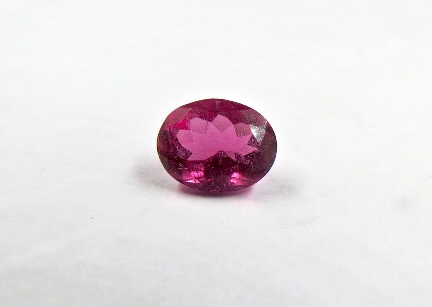 NATURAL PINK TOURMALINE RUBELLITE OVAL CUT 3.05 CARATS GEMSTONE FOR RING PENDANT