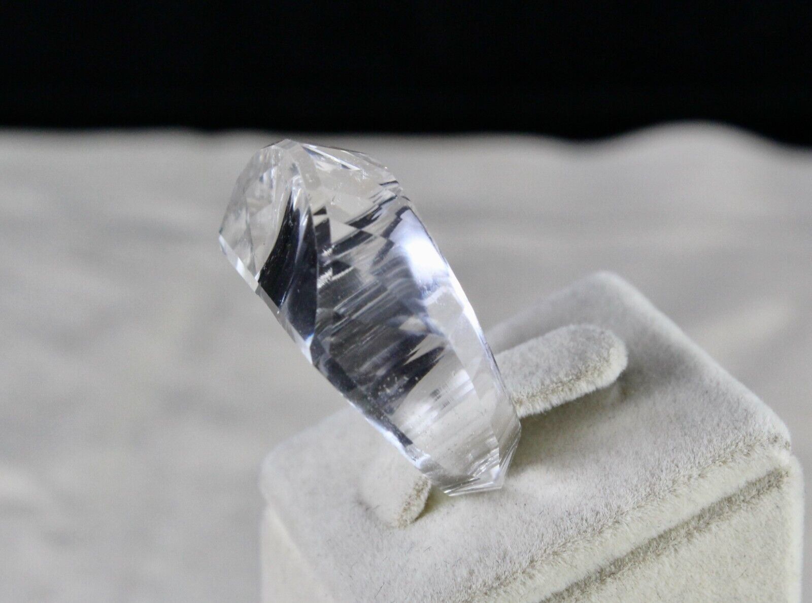 WHITE NATURAL ROCK CRYSTAL QUARTZ FACETED 53 CT FASHION GEMSTONE MEN WOMEN RING