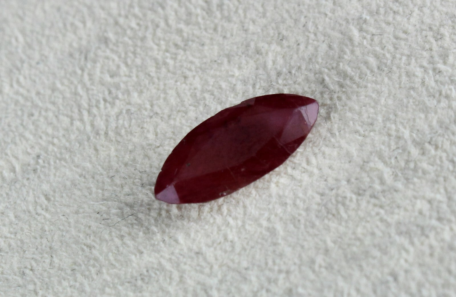 Natural Red Ruby Marquise Cut 3.81 Ct Gemstone For Ring Pendant