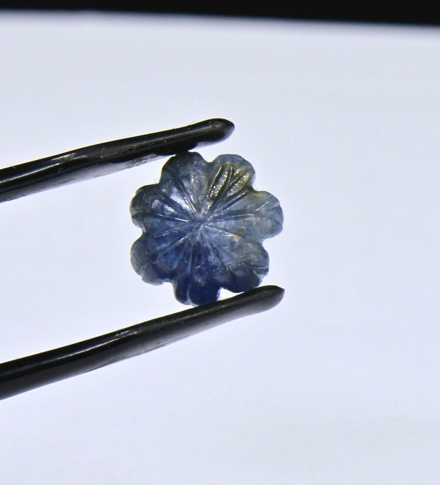 Natural Carved Flower Blue Sapphire Gemstone 5.91 Ct Loose For Ring Or Pendant