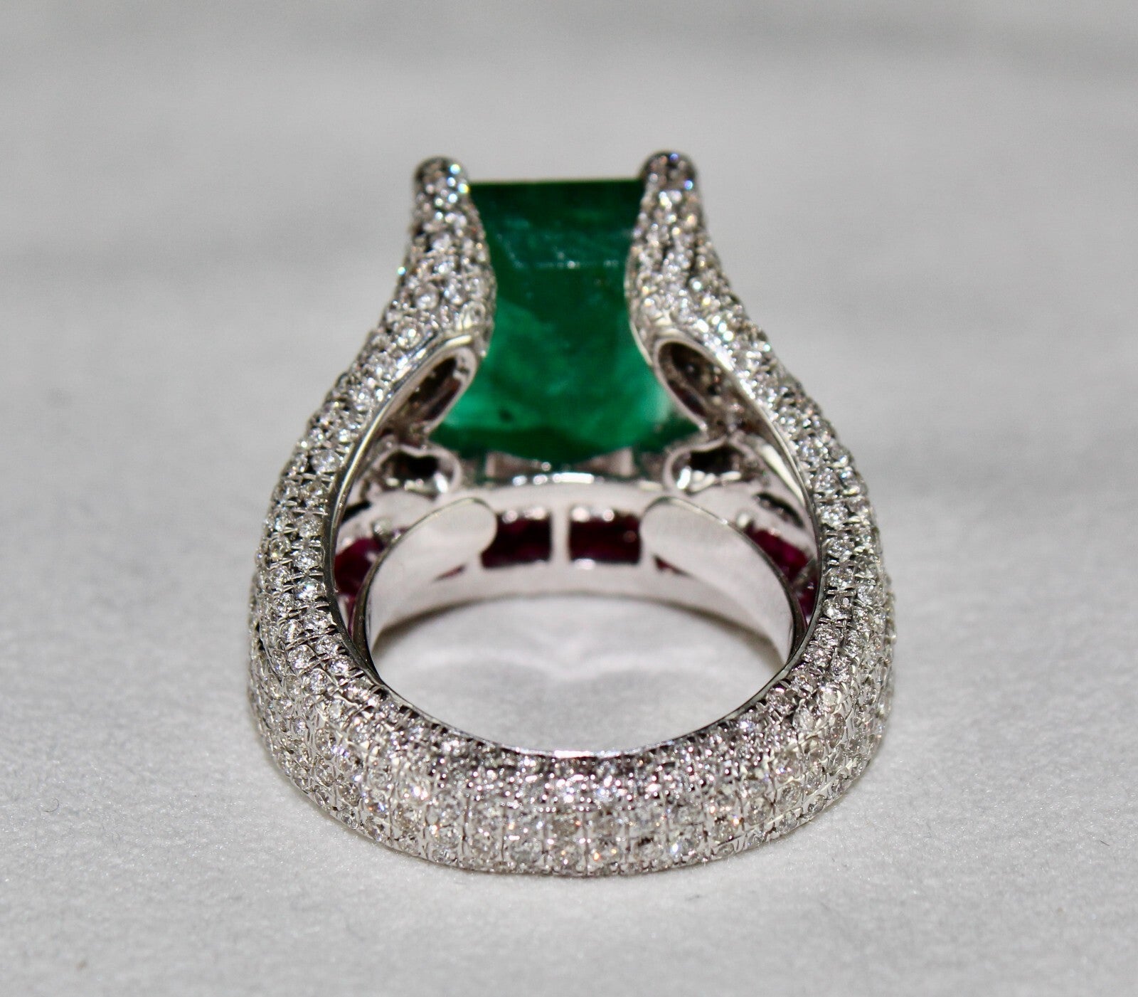 Certified Emerald Ruby Cut Natural Diamond 10ct 18k Gold Cocktail Ring