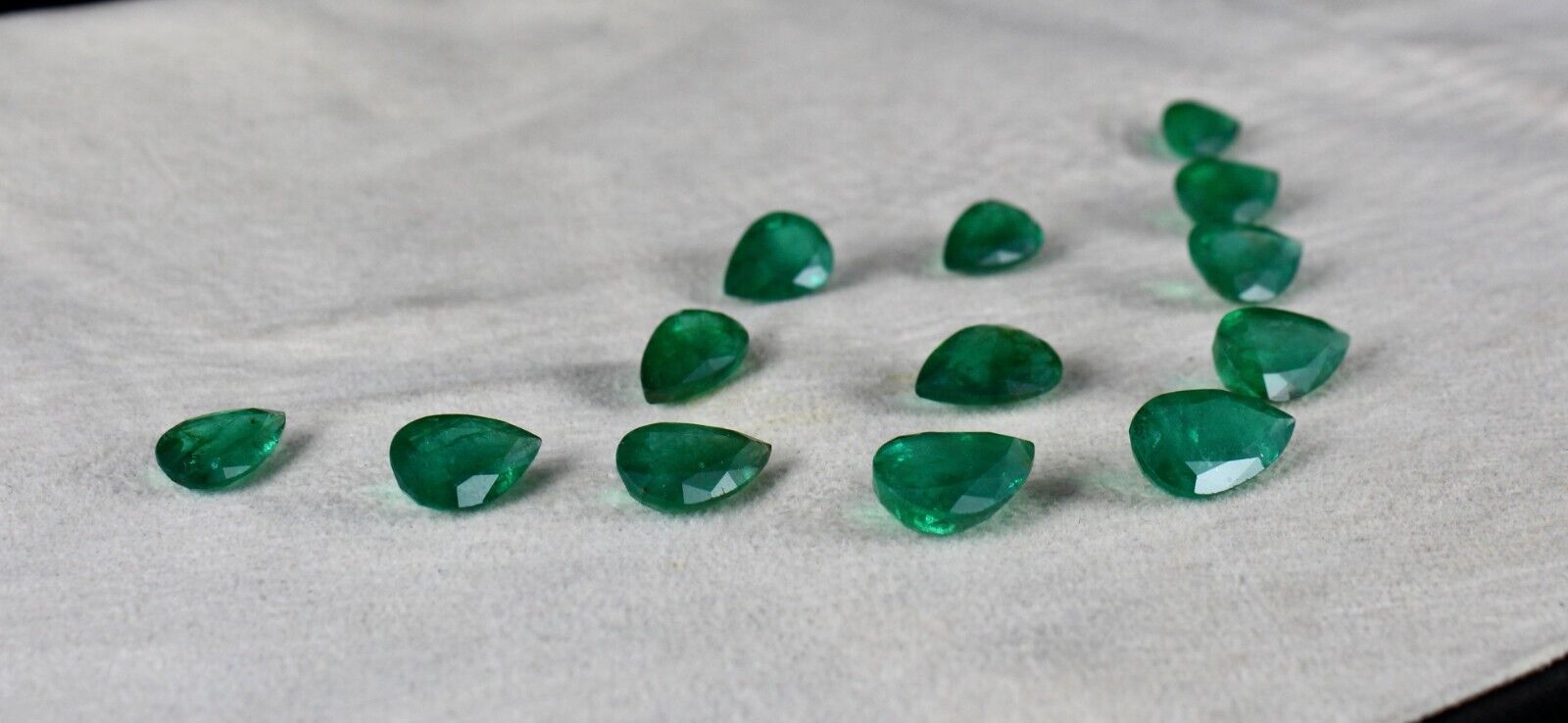 NATURAL ZAMBIA EMERALD PEAR CUT 13 PCS 43.50 CTS LOOSE GEMSTONE RING EARRING SET